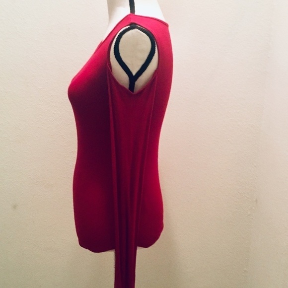 Maroon Red Ribbed Cold Shoulder Top NEW W OUT TAGS - Picture 6 of 8